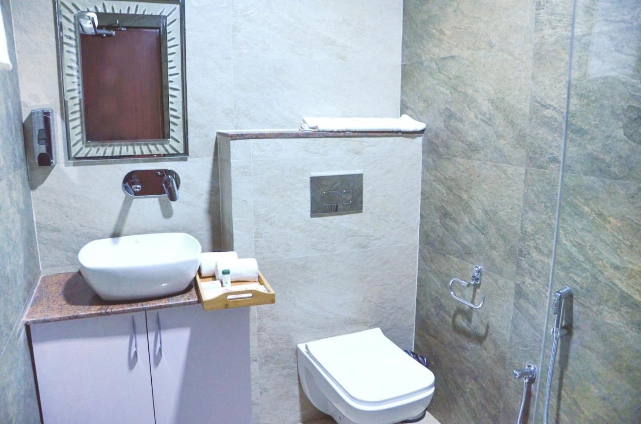 Fabhotel Roselle Inn Lucknow Dış mekan fotoğraf