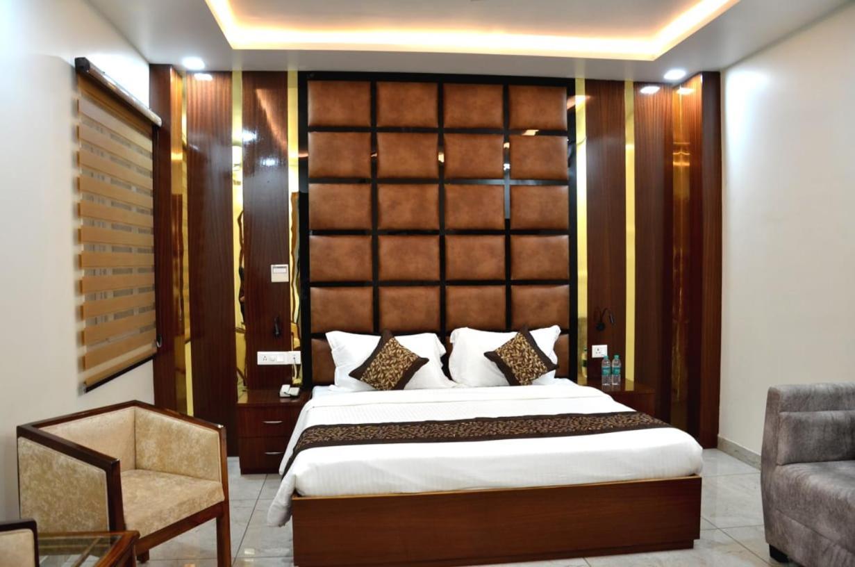 Fabhotel Roselle Inn Lucknow Dış mekan fotoğraf